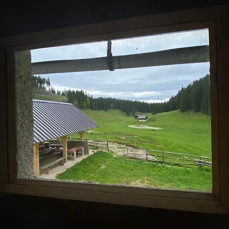 Koca Na Kranjski Dolini Pokljuka * Zgornje Gorje